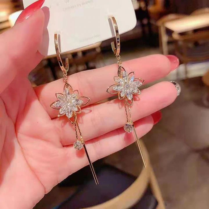 Brilliant Flower Fringe Earrings - Image 3